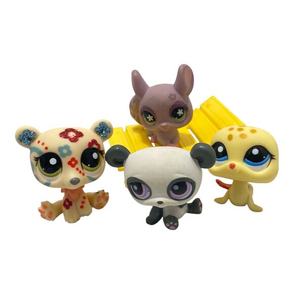 Littlest Pet Shop LPS 5 Piece Toy Lot Multicolor 4 Pets And Lounge Chair - Picture 1 of 8